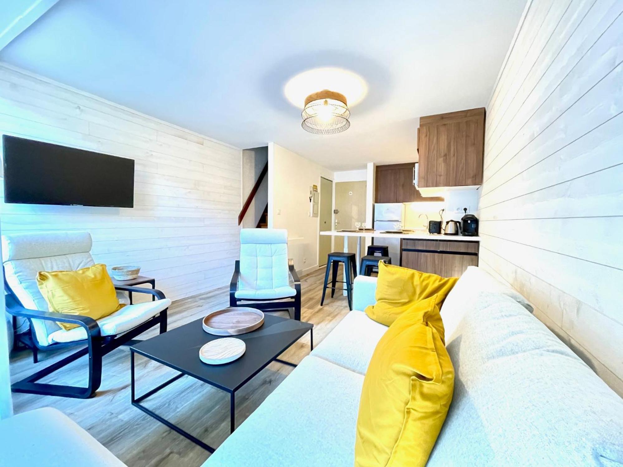 Centre Village Appartement 3 Chambres Avec Terrasse Jusqu'A 6 Personnes サン・ラリー・スラン エクステリア 写真